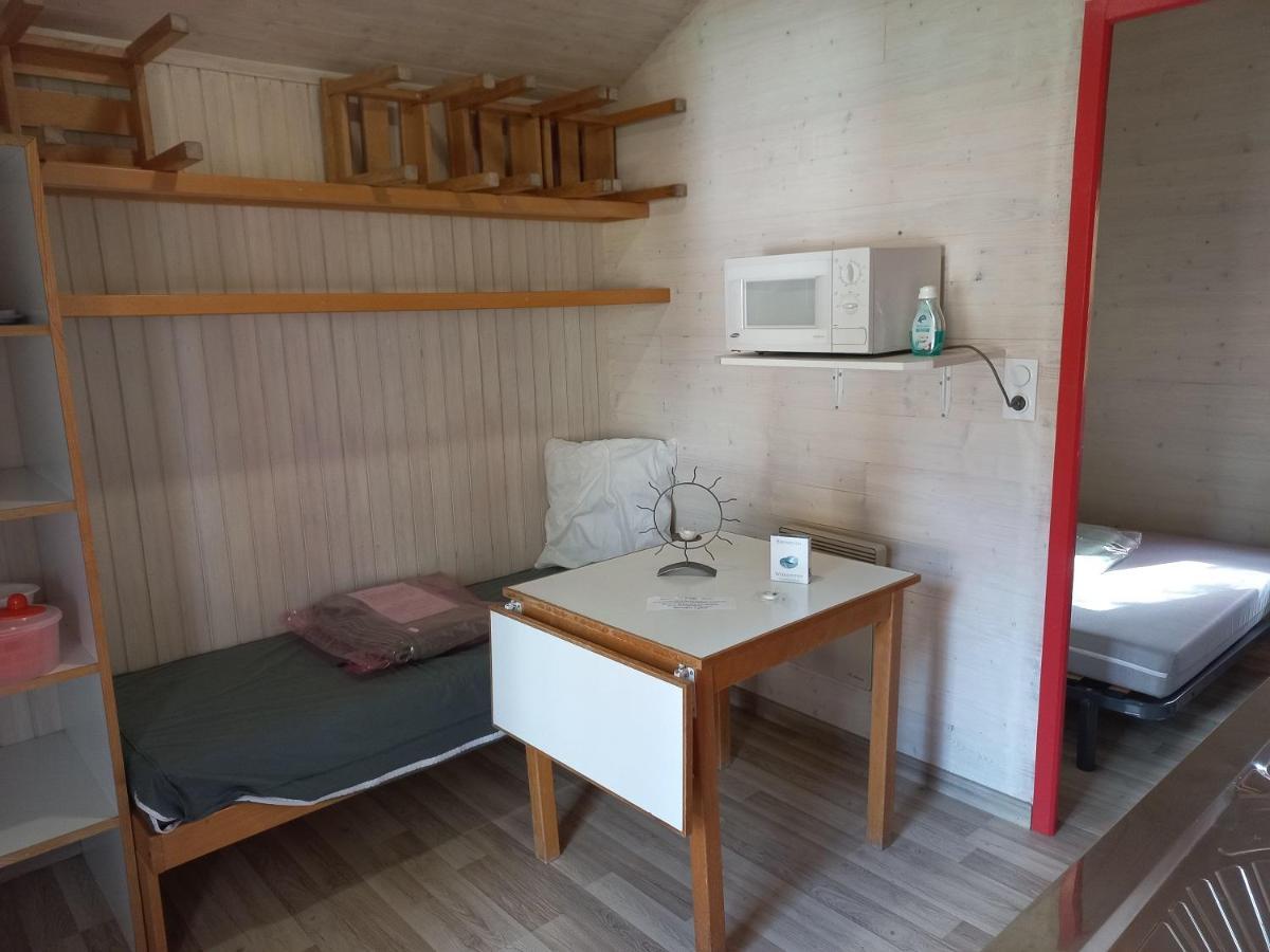 Camping Les Feuilles Chauffailles Eksteriør billede