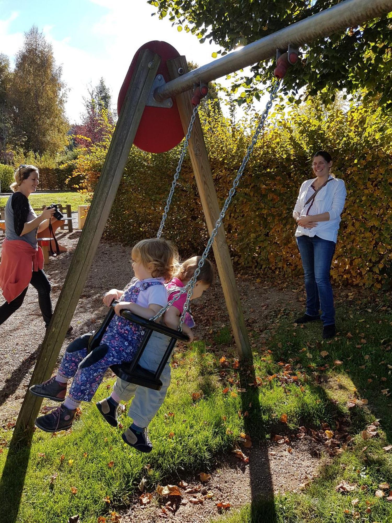 Camping Les Feuilles Chauffailles Eksteriør billede